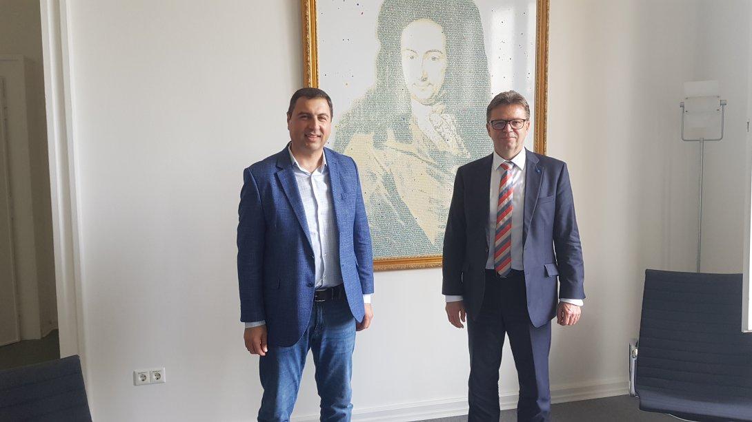 Hannover Gottfried Wilhelm Leibniz Üniversitesi Rektörü Prof. Dr. Volker Epping ile Görüşme